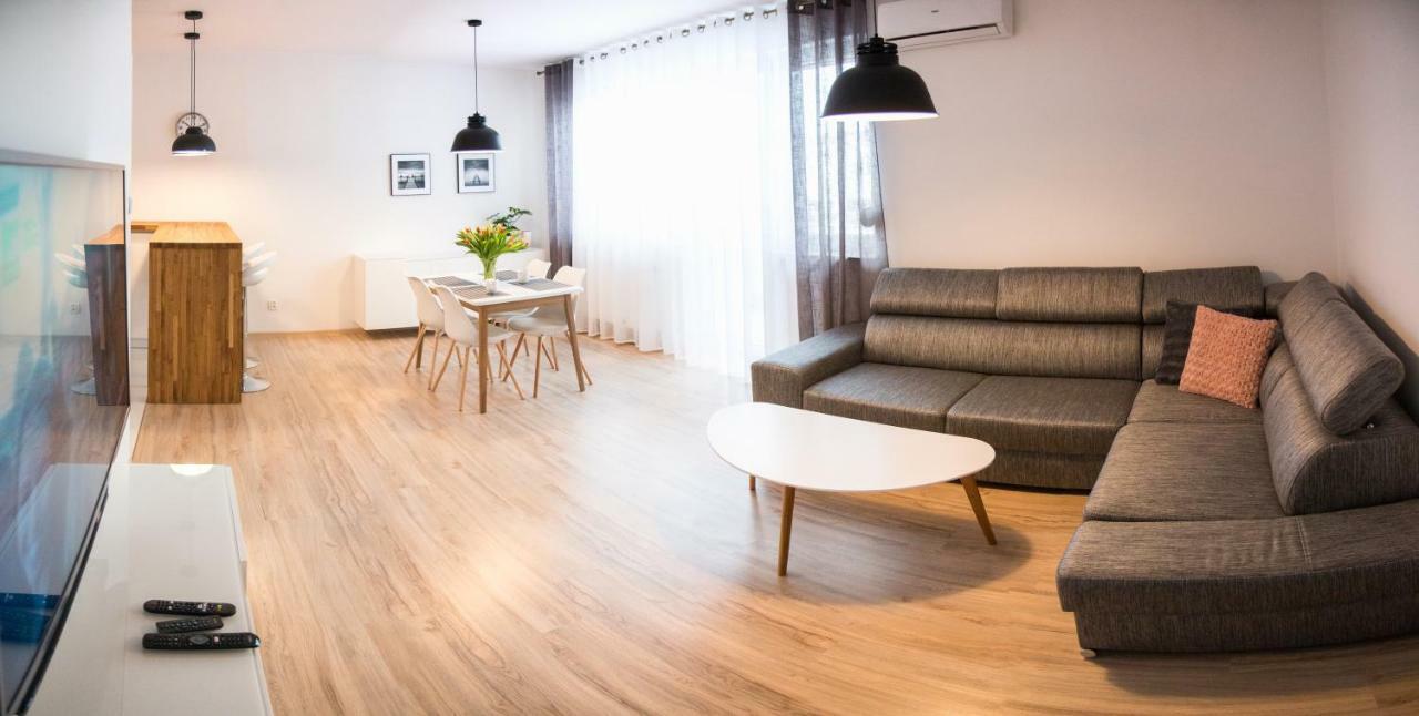 Apartament F&J Torun Exterior photo